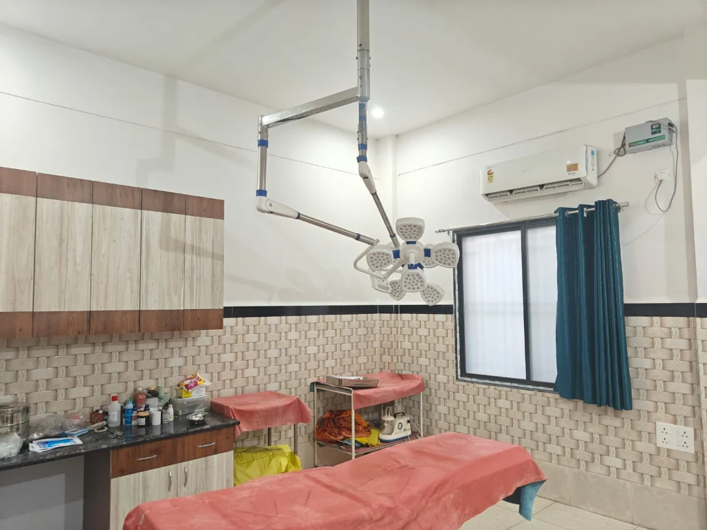 Modern Surgical Lighting & Equipment